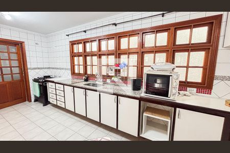 Casa à venda com 339m², 3 quartos e 5 vagas Casa à venda com 339m², 3 quartos e 5 vagasCozinha