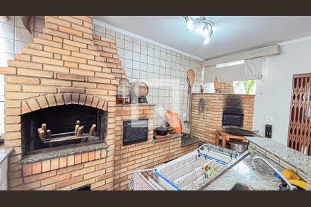 Casa à venda com 339m², 3 quartos e 5 vagas Casa à venda com 339m², 3 quartos e 5 vagasChurrasqueira