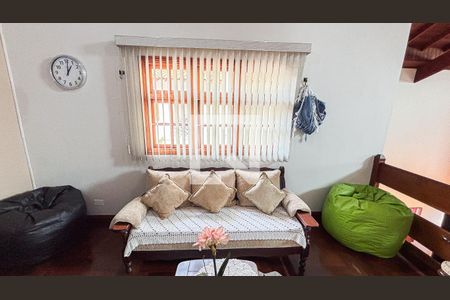 Casa à venda com 339m², 3 quartos e 5 vagas Casa à venda com 339m², 3 quartos e 5 vagasSala de TV