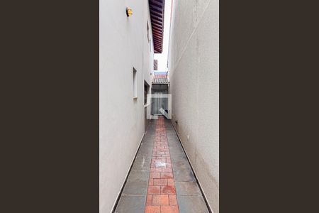 Casa à venda com 339m², 3 quartos e 5 vagas Casa à venda com 339m², 3 quartos e 5 vagasQuintal - Corredor