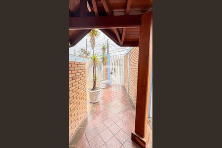 Casa à venda com 339m², 3 quartos e 5 vagas Casa à venda com 339m², 3 quartos e 5 vagasEntrada