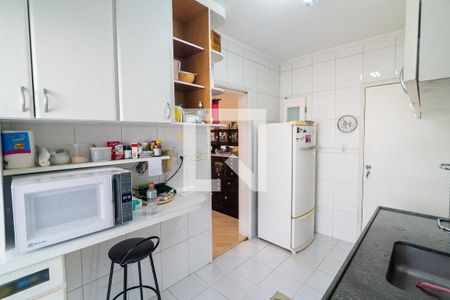 Apartamento à venda com 99m², 3 quartos e 2 vagas Apartamento à venda com 99m², 3 quartos e 2 vagasCozinha