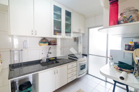 Apartamento à venda com 99m², 3 quartos e 2 vagas Apartamento à venda com 99m², 3 quartos e 2 vagasCozinha