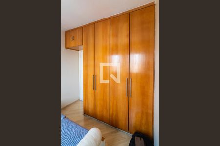 Apartamento à venda com 99m², 3 quartos e 2 vagas Apartamento à venda com 99m², 3 quartos e 2 vagasQuarto 1 - Armários