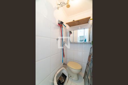 Apartamento à venda com 99m², 3 quartos e 2 vagas Apartamento à venda com 99m², 3 quartos e 2 vagasBanheiro de serviço