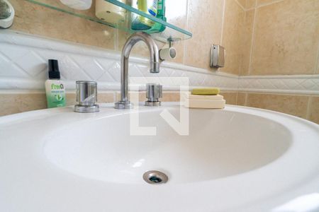 Apartamento à venda com 99m², 3 quartos e 2 vagas Apartamento à venda com 99m², 3 quartos e 2 vagasBanheiro da Suíte Detalhe