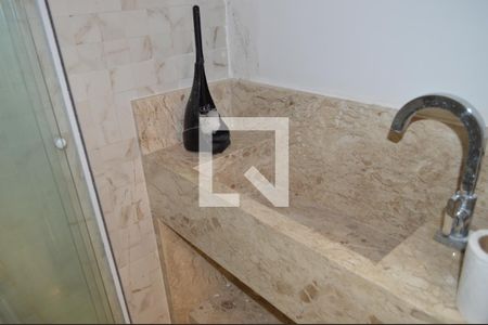 Casa à venda com 350m², 3 quartos e 1 vagaLavabo