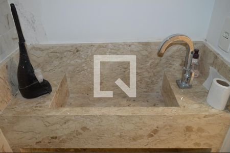 Casa à venda com 350m², 3 quartos e 1 vagaLavabo