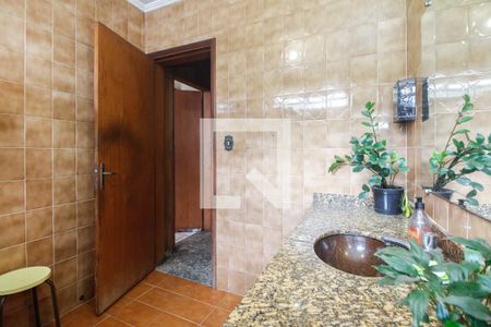 Casa à venda com 272m², 3 quartos e 5 vagasBanheiro Social 