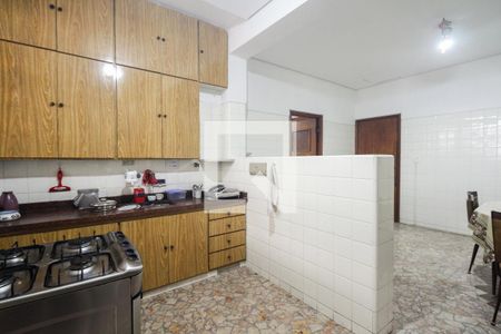 Casa à venda com 272m², 3 quartos e 5 vagasCozinha 