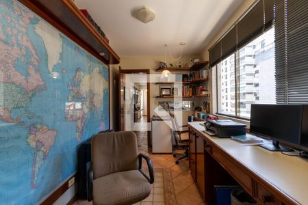 Apartamento à venda com 680m², 6 quartos e 4 vagas Apartamento à venda com 680m², 6 quartos e 4 vagasCobertura - Quarto 4