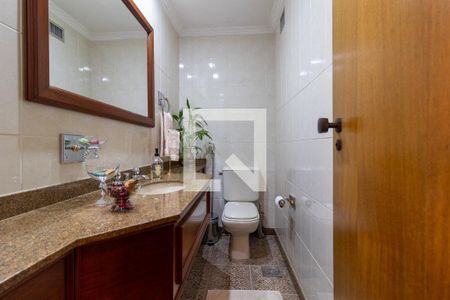 Apartamento à venda com 680m², 6 quartos e 4 vagas Apartamento à venda com 680m², 6 quartos e 4 vagasLavabo