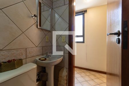 Apartamento à venda com 680m², 6 quartos e 4 vagas Apartamento à venda com 680m², 6 quartos e 4 vagasCobertura - Banheiro Social 2