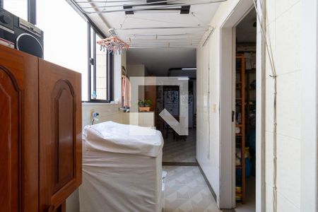 Apartamento à venda com 680m², 6 quartos e 4 vagas Apartamento à venda com 680m², 6 quartos e 4 vagasÁrea de Serviço