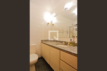 Apartamento à venda com 145m², 3 quartos e 3 vagas Apartamento à venda com 145m², 3 quartos e 3 vagasBanheiro