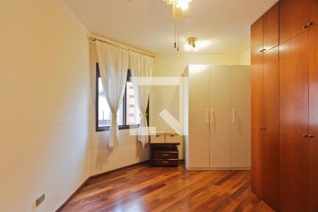 Apartamento à venda com 145m², 3 quartos e 3 vagas Apartamento à venda com 145m², 3 quartos e 3 vagasSuíte