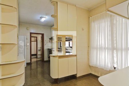 Apartamento à venda com 145m², 3 quartos e 3 vagas Apartamento à venda com 145m², 3 quartos e 3 vagasCozinha