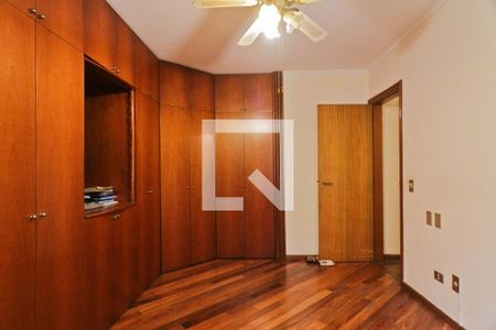 Apartamento à venda com 145m², 3 quartos e 3 vagas Apartamento à venda com 145m², 3 quartos e 3 vagasSuíte