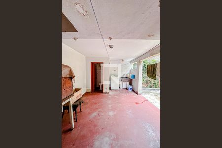 Casa à venda com 240m², 2 quartos e 2 vagasÁrea de Serviço