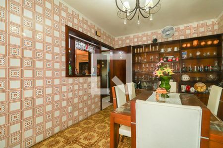 Casa à venda com 150m², 2 quartos e 2 vagas Casa à venda com 150m², 2 quartos e 2 vagasCozinha