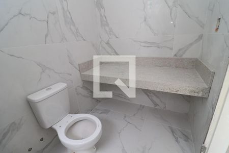 Casa à venda com 250m², 3 quartos e 2 vagasBanheiro da Suíte 2