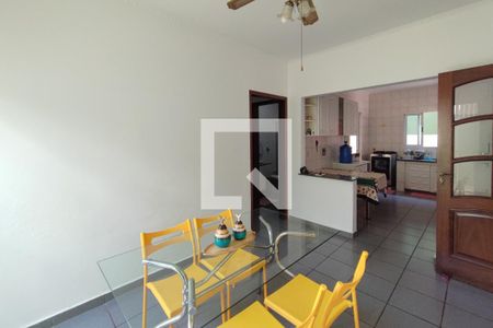 Casa à venda com 140m², 3 quartos e 3 vagas Casa à venda com 140m², 3 quartos e 3 vagasSala de Jantar