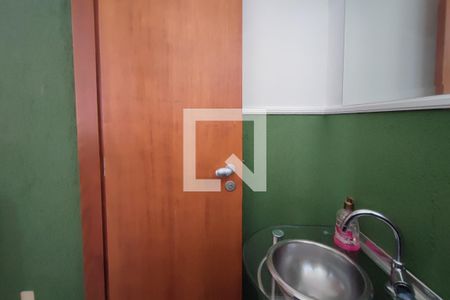 Casa à venda com 140m², 3 quartos e 3 vagas Casa à venda com 140m², 3 quartos e 3 vagasLavabo