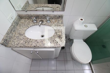 Apartamento à venda com 67m², 3 quartos e 1 vagaQuarto 2 - Banheiro