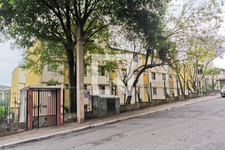 Apartamento à venda com 45m², 2 quartos e 1 vaga Apartamento à venda com 45m², 2 quartos e 1 vagaFachada