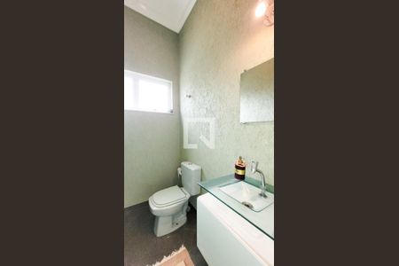 Casa de condomínio à venda com 492m², 4 quartos e 6 vagas Casa de condomínio à venda com 492m², 4 quartos e 6 vagasLavabo