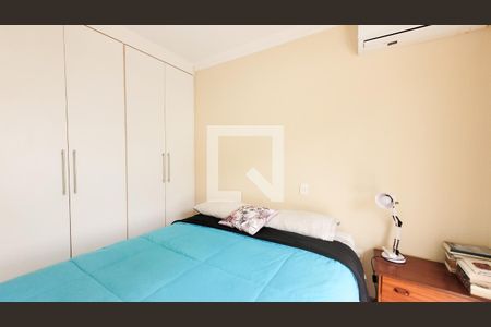 Casa de condomínio à venda com 492m², 4 quartos e 6 vagas Casa de condomínio à venda com 492m², 4 quartos e 6 vagasQuarto 1