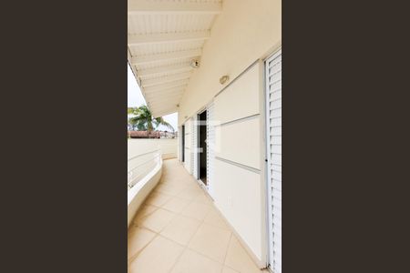 Casa de condomínio à venda com 492m², 4 quartos e 6 vagas Casa de condomínio à venda com 492m², 4 quartos e 6 vagasVaranda da Suíte master