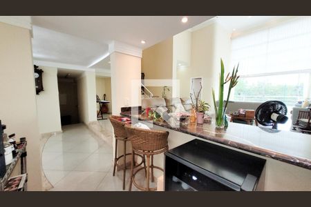 Casa de condomínio à venda com 492m², 4 quartos e 6 vagas Casa de condomínio à venda com 492m², 4 quartos e 6 vagasBar