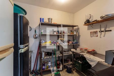 Casa à venda com 237m², 7 quartos e 2 vagas Casa à venda com 237m², 7 quartos e 2 vagasÁrea comum