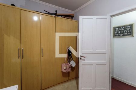 Casa à venda com 237m², 7 quartos e 2 vagas Casa à venda com 237m², 7 quartos e 2 vagasQuarto 6