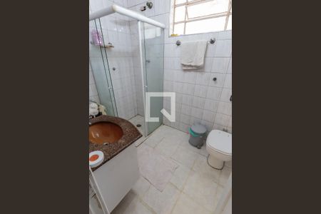 Casa à venda com 237m², 7 quartos e 2 vagas Casa à venda com 237m², 7 quartos e 2 vagasBanheiro 2