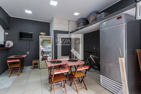 Casa à venda com 237m², 7 quartos e 2 vagas Casa à venda com 237m², 7 quartos e 2 vagasÁrea comum