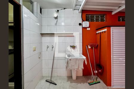 Casa à venda com 155m², 3 quartos e 2 vagas Casa à venda com 155m², 3 quartos e 2 vagasÁrea de Serviço