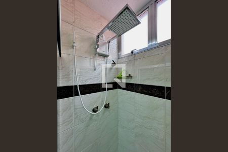 Casa à venda com 155m², 3 quartos e 2 vagas Casa à venda com 155m², 3 quartos e 2 vagasBanheiro Social