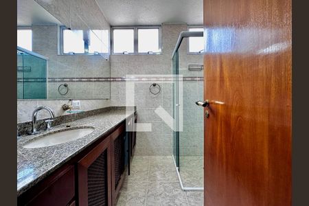 Casa à venda com 155m², 3 quartos e 2 vagas Casa à venda com 155m², 3 quartos e 2 vagasBanheiro Suíte