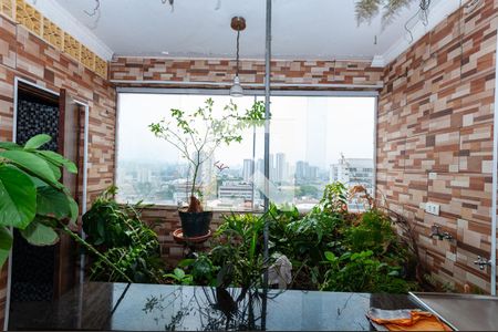 Apartamento à venda com 110m², 2 quartos e sem vaga Apartamento à venda com 110m², 2 quartos e sem vagaVaranda