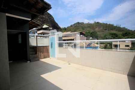 Casa de condomínio para alugar com 380m², 4 quartos e 2 vagas Casa de condomínio para alugar com 380m², 4 quartos e 2 vagasTerraço