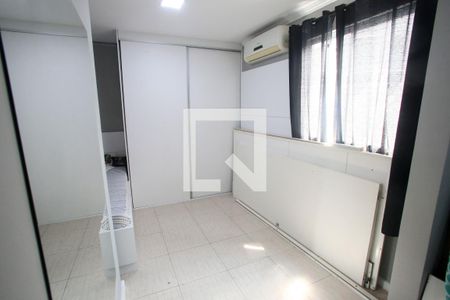 Casa de condomínio para alugar com 380m², 4 quartos e 2 vagas Casa de condomínio para alugar com 380m², 4 quartos e 2 vagasQuarto 4