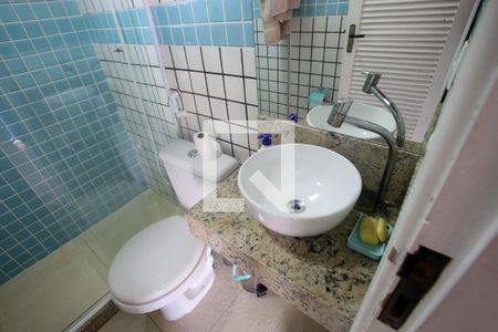 Casa de condomínio para alugar com 380m², 4 quartos e 2 vagas Casa de condomínio para alugar com 380m², 4 quartos e 2 vagasBanheiro do Terraço