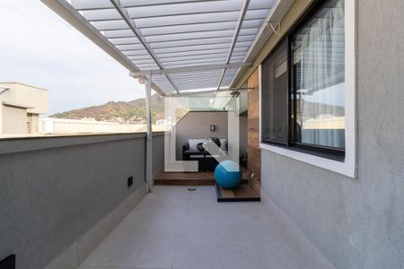 Apartamento à venda com 136m², 2 quartos e 2 vagasCobertura