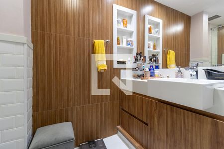 Apartamento à venda com 136m², 2 quartos e 2 vagasBanheiro Social
