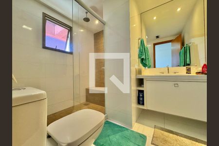 Apartamento à venda com 161m², 3 quartos e 2 vagasSuíte 1 - Banheiro