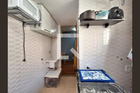 Apartamento à venda com 27m², 1 quarto e 1 vaga Apartamento à venda com 27m², 1 quarto e 1 vagaCozinha