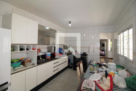 Casa à venda com 149m², 4 quartos e 1 vagaCozinha