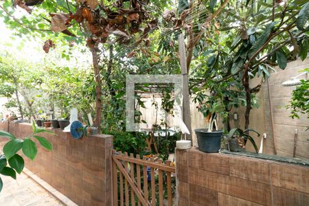 Casa à venda com 185m², 2 quartos e 4 vagas Casa à venda com 185m², 2 quartos e 4 vagasÁrea Externa